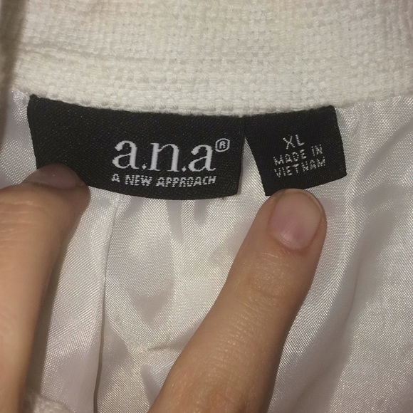 Pure White Jacket - Picture 2 of 3